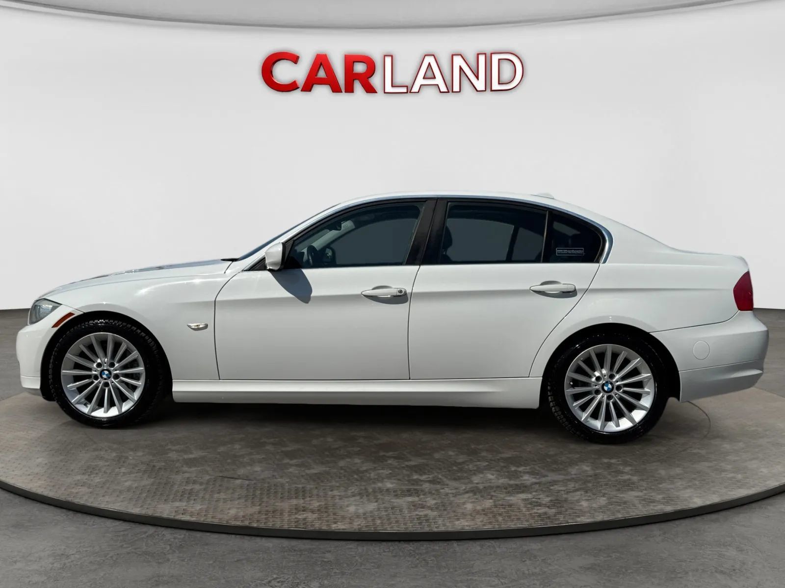 Used 2011 BMW 335d Sedan RWD image 2