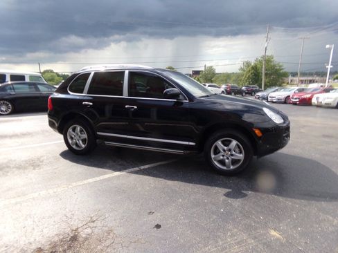 Used 2005 Porsche Cayenne S AWD/4WD image 3