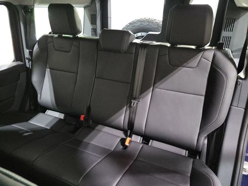 Used 2024 INEOS Grenadier Station Wagon AWD/4WD image 19