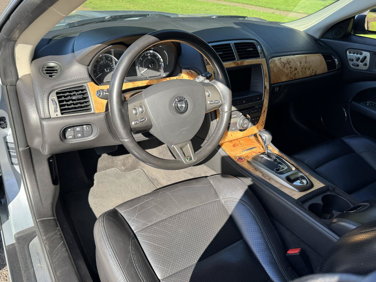 Used 2007 Jaguar XKR R RWD image 24