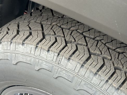 New 2026 Nissan Frontier PRO-4X w/ Pro-4x Convenience Package image 12