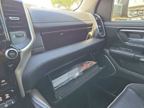 Used 2022 RAM 1500 Laramie AWD/4WD image 23