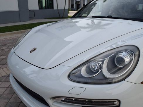 Used 2013 Porsche Cayenne Diesel AWD/4WD image 12