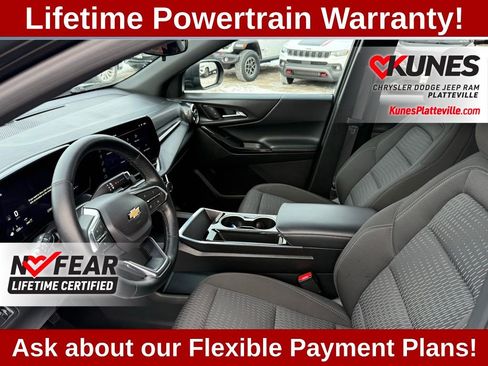 Used 2025 Chevrolet Equinox LT image 19