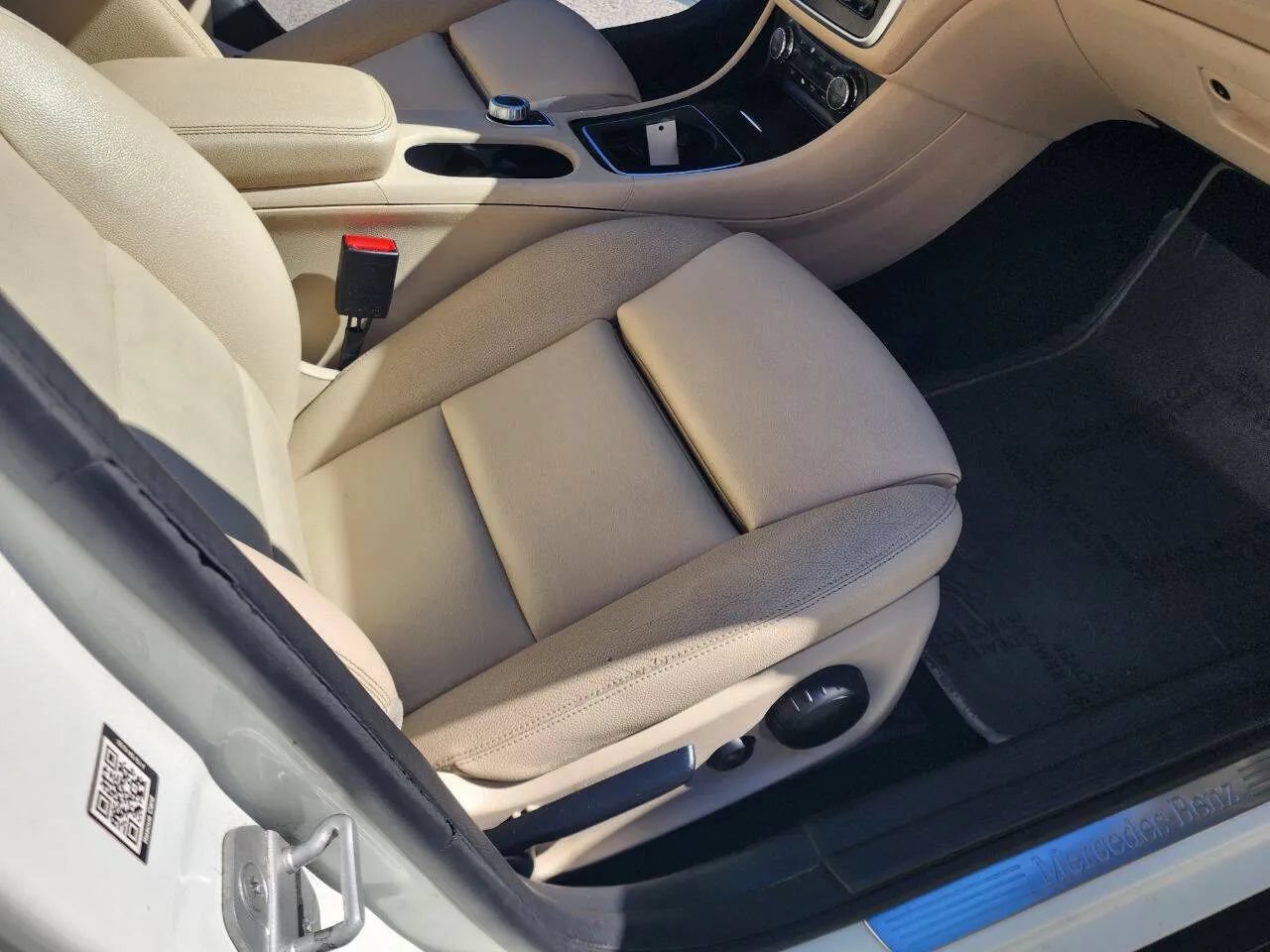 Used 2016 Mercedes-Benz GLA 250 4MATIC image 14