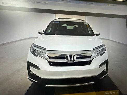 Used 2022 Honda Pilot Touring image 3