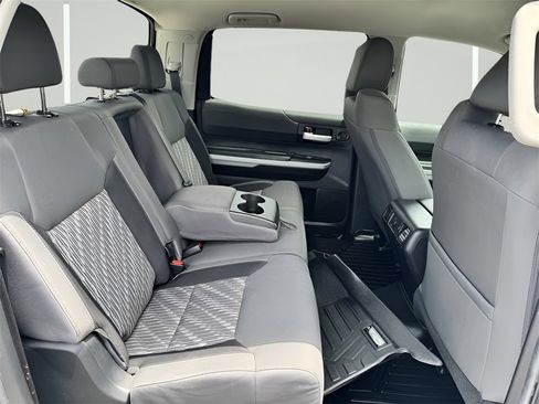 Used 2021 Toyota Tundra SR5 w/ Convenience Package image 31