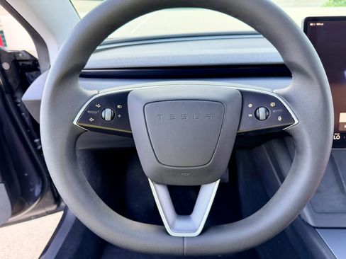 Used 2025 Tesla Model 3 Long Range RWD image 43