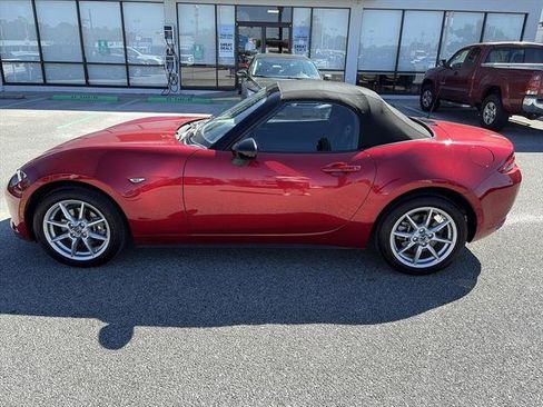 Used 2016 MAZDA MX-5 Miata Sport image 17