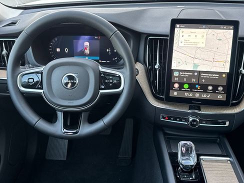 New 2026 Volvo XC60 B5 Core w/ Climate Package PRO AWD/4WD image 15