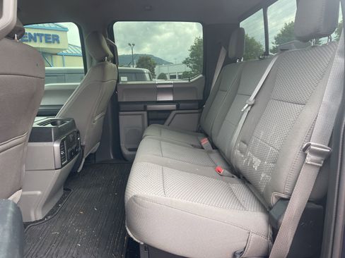 Used 2019 Ford F250 XLT w/ XLT Premium Package AWD/4WD image 6