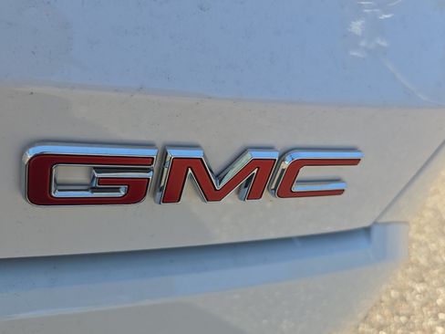Certified 2026 GMC Terrain Denali AWD/4WD image 31
