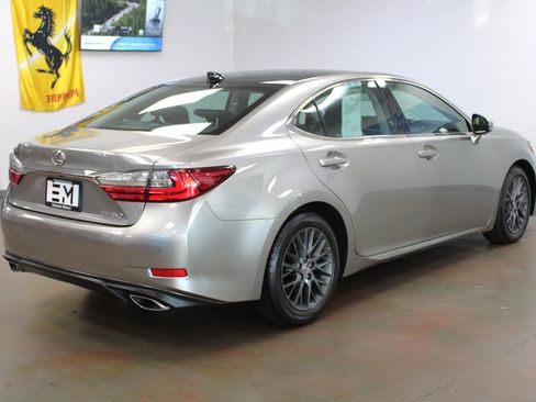 Used 2018 Lexus ES 350 image 5