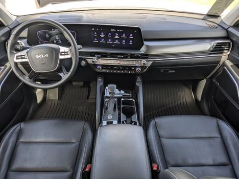 Certified 2024 Kia Telluride S w/ S Sunroof Package FWD image 21