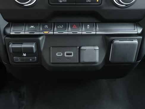 Used 2025 Chevrolet Silverado 1500 Custom AWD/4WD image 19