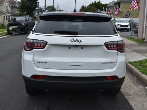 Used 2025 Jeep Compass Limited AWD/4WD image 7