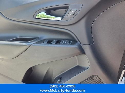 Used 2024 Chevrolet Equinox LT FWD image 28
