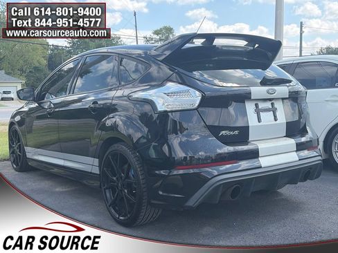 Used 2017 Ford Focus RS AWD/4WD image 7