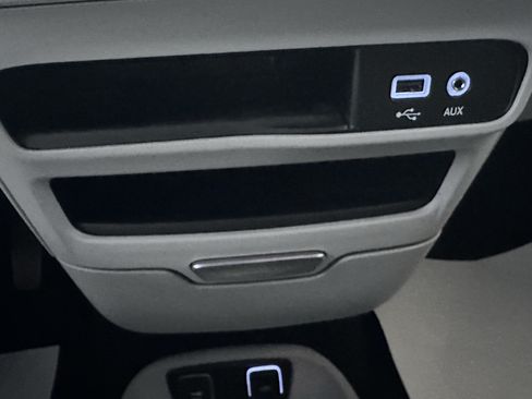 Used 2020 Chrysler Pacifica Touring-L FWD image 56
