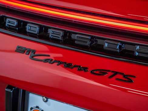 Used 2025 Porsche 911 Carrera GTS RWD image 26