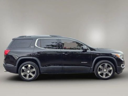 Used 2019 GMC Acadia SLT w/ LPO, Floor Liner Package image 4