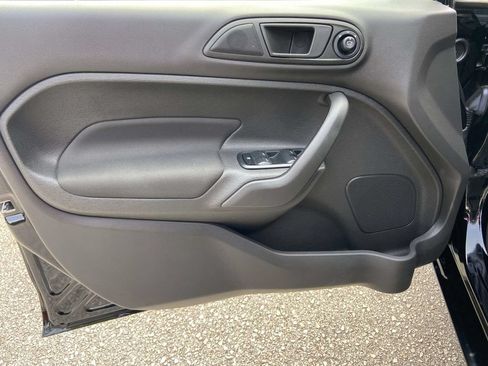 Used 2019 Ford Fiesta SE FWD image 11