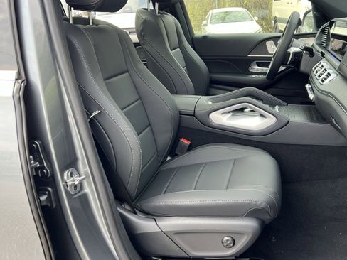 New 2026 Mercedes-Benz GLS 450 4MATIC image 27