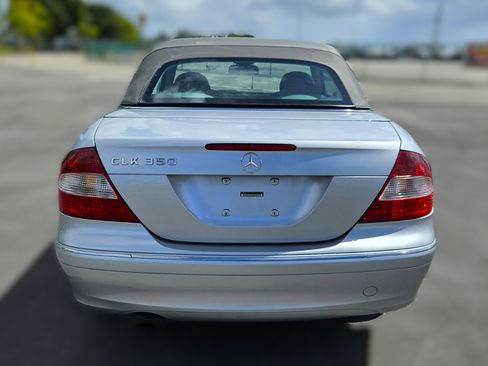 Used 2009 Mercedes-Benz CLK 350 Cabriolet w/ Appearance Pkg image 8