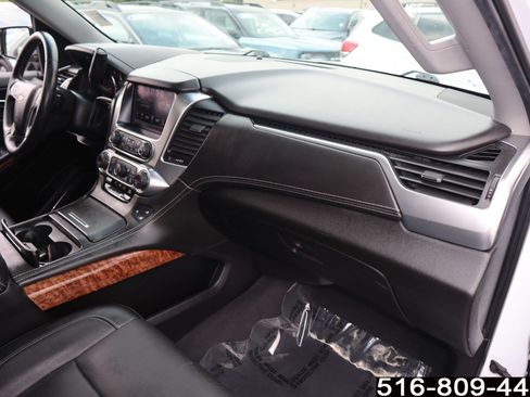 Used 2019 Chevrolet Tahoe Premier w/ RST 6.2L Performance Edition AWD/4WD image 23