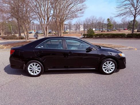 Used 2012 Toyota Camry XLE image 14