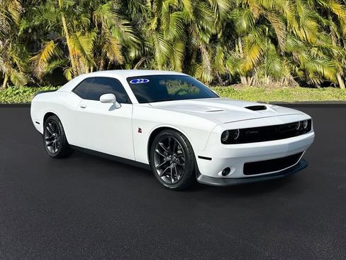 Used 2022 Dodge Challenger R/T Scat Pack w/ Driver Convenience Group image 2