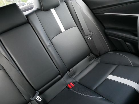Used 2025 Toyota Camry SE w/ Convenience Package FWD image 14