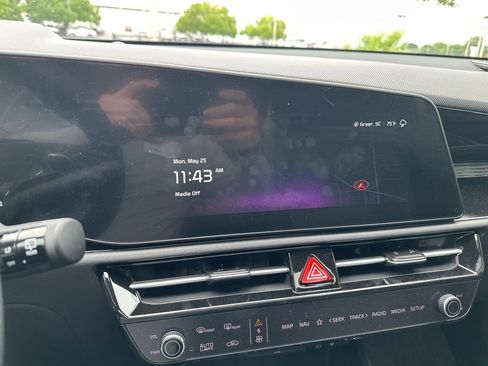 Certified 2026 Kia Niro FWD image 23