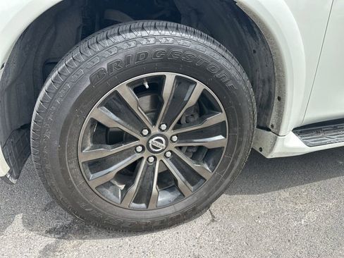 Used 2019 Nissan Armada Platinum w/ Captain's Chairs Package AWD/4WD image 6