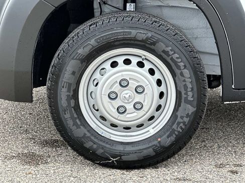 New 2026 RAM ProMaster 2500 w/ Convenience Group FWD image 8