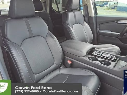 Used 2024 Honda Pilot EX-L image 11