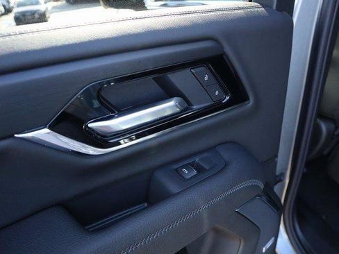 New 2026 GMC Yukon Denali w/ Sun & Power Step Package AWD/4WD image 13