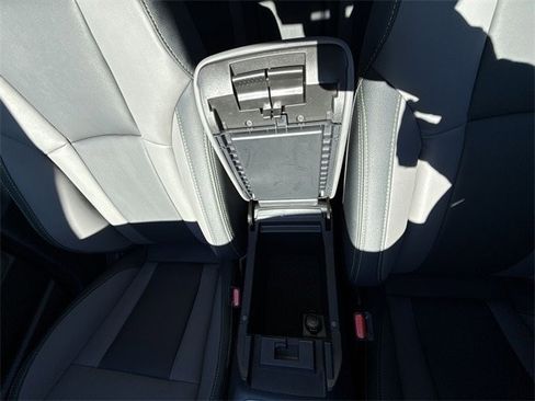 Used 2025 Subaru Outback Onyx Edition image 20