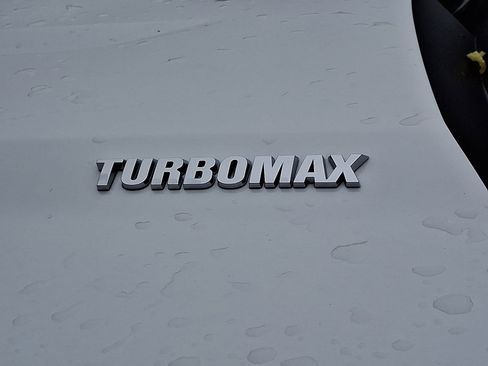 Certified 2025 Chevrolet Silverado 1500 LT image 30