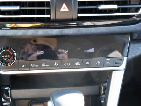 Used 2023 Kia Seltos S image 17