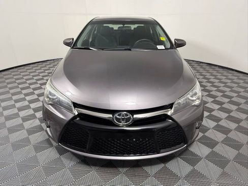 Used 2015 Toyota Camry SE image 9