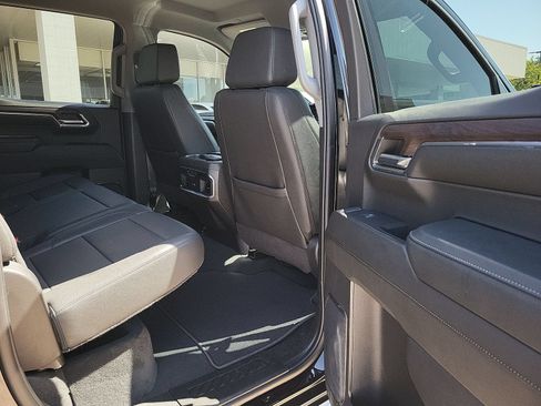 Used 2024 GMC Sierra 1500 SLT AWD/4WD image 27