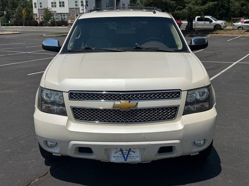 Used 2014 Chevrolet Tahoe LTZ RWD image 13