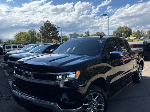 Used 2025 Chevrolet Silverado 1500 LT w/ Leather Package AWD/4WD image 1