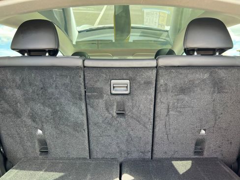 Used 2023 Tesla Model Y Long Range AWD/4WD image 21