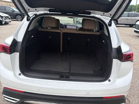 Used 2024 Buick Envision Preferred AWD/4WD image 5