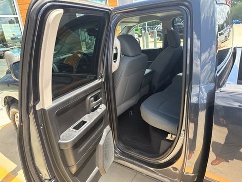 Used 2019 RAM 1500 Tradesman w/ Chrome Plus Package RWD image 12