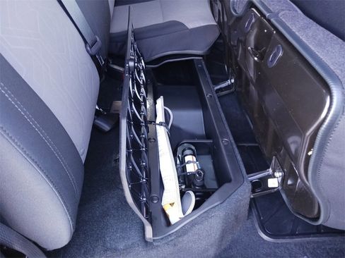 Used 2023 Toyota Tacoma TRD Off-Road image 28