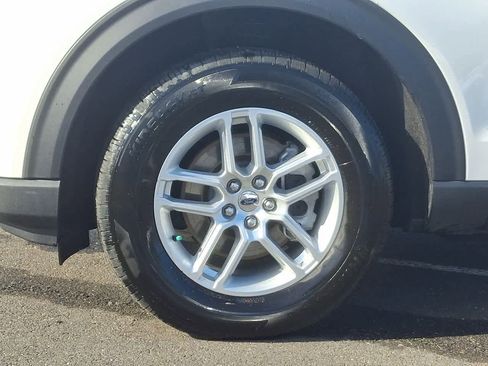 Used 2025 Ford Explorer Active image 29