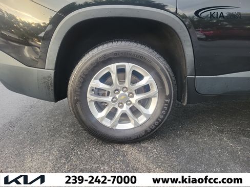 Used 2019 Chevrolet Traverse LT FWD image 8